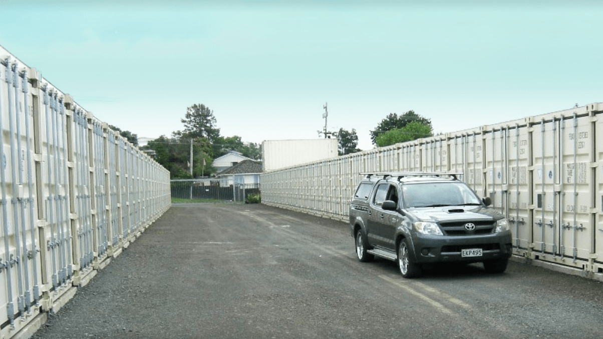 DriveUp Access for Convenient Storage in West Auckland Safestore